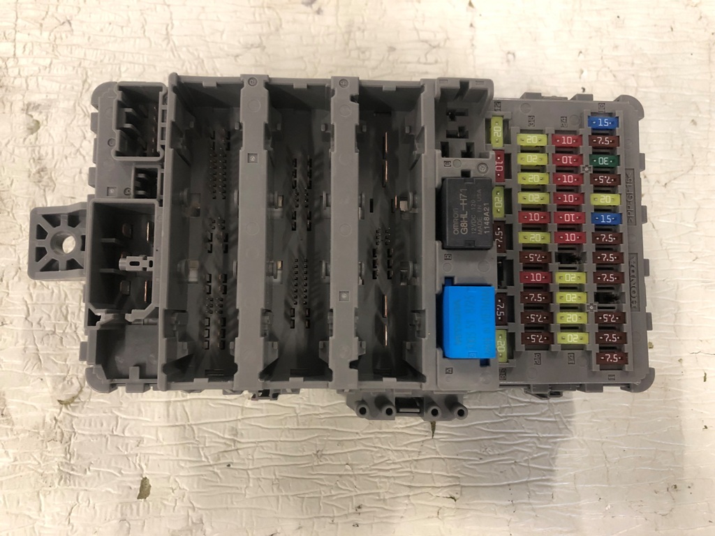 Details About 2018 2020 Acura Tlx Under Dash Fuse Box Junction Relay Control Oem 18 19 20